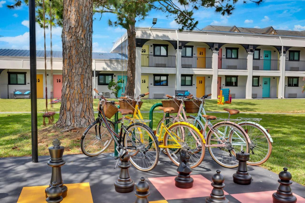 Hotel Mccoy - Art, Libations, Pool Society College Station Esterno foto